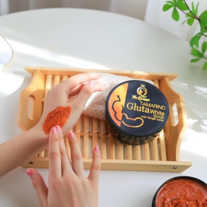 TAMARIND GLUTA SCRUB
